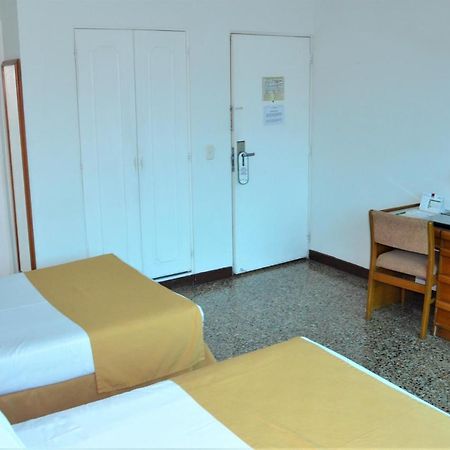 Hotel Villavicencio Plaza Esterno foto