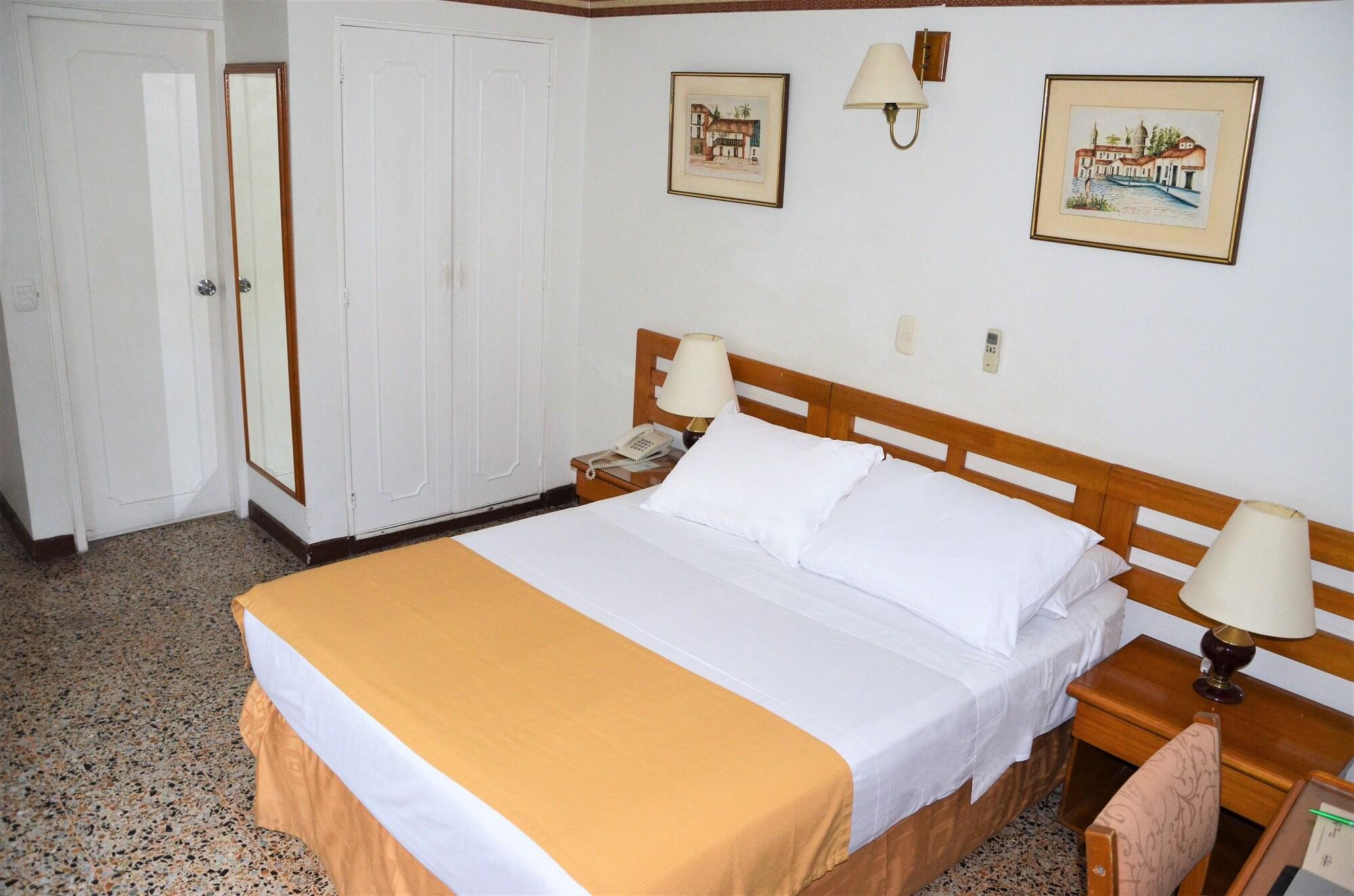 Hotel Villavicencio Plaza Esterno foto