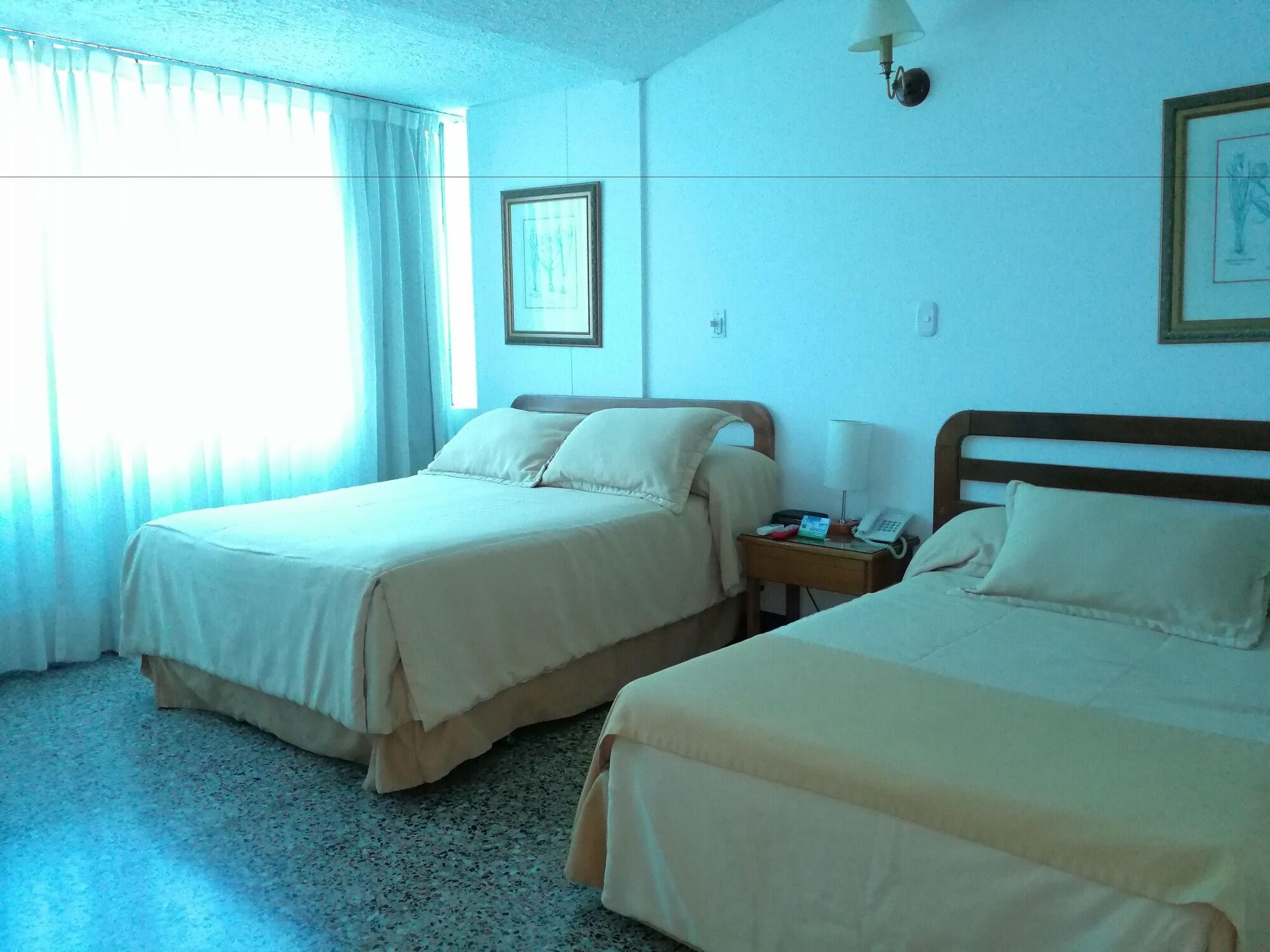 Hotel Villavicencio Plaza Esterno foto