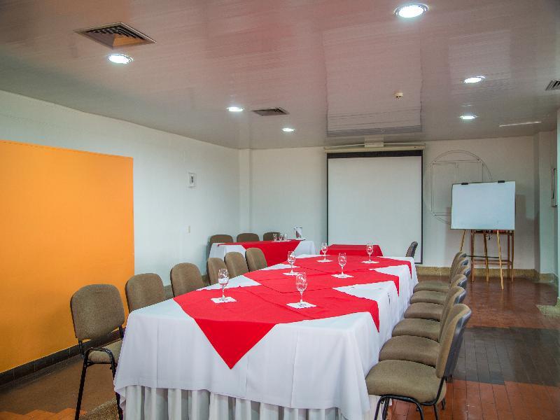 Hotel Villavicencio Plaza Esterno foto