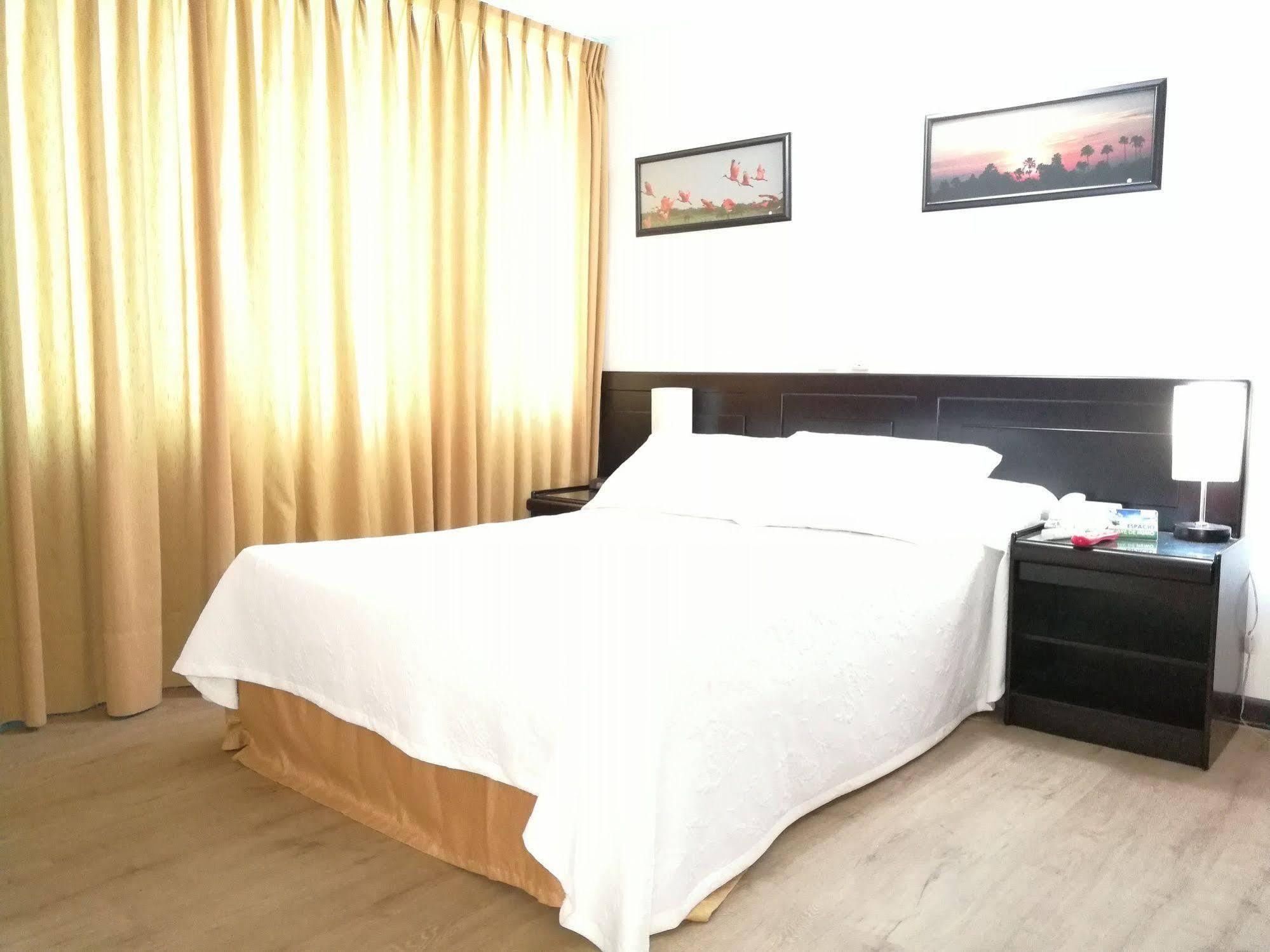 Hotel Villavicencio Plaza Esterno foto