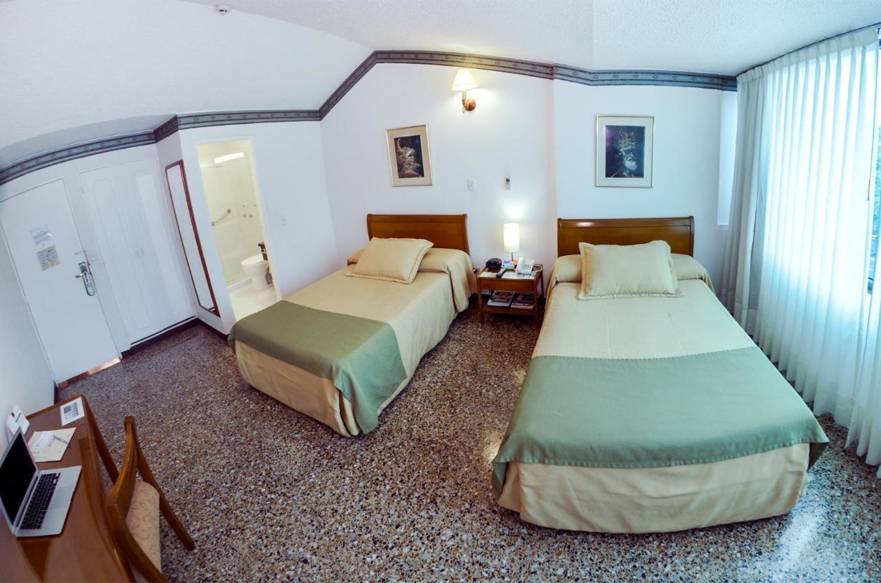 Hotel Villavicencio Plaza Esterno foto